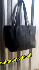 Tas Wanita Simple & Elegant: Tips Memilih Tas Kuliah