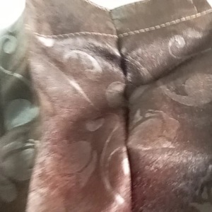 GORDEN EMBOS TEBAL & POLOS: PILIHAN GORDEN TERBAIK UNTUK RUANGAN ANDA