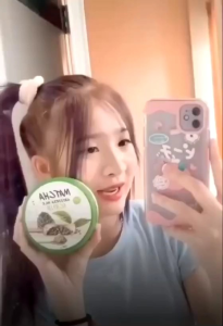 สครับชาเขียวนม 3in1 ขัด ฟอก มาส์ก ผิวสวยเนียนใสตั้งแต่ครั้งแรก ใช้ได้ทั้งใบหน้าและผิวกาย