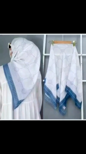 kerudung ukuran jumbo 130 *130 bahan voal premium pinggir lasercat warna banyak