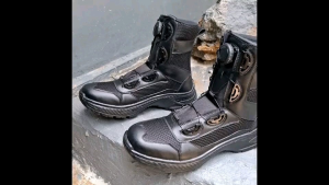 sepatu tali putar dark tactical boots 077 aleus
