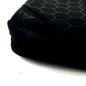 Tampil Elegan dengan Aztec Series Handbag dari Kaneen