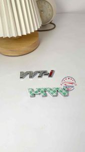 Emblem Mobil Logo VVTI Original Model Kecil untuk Mobil Universal