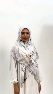 Hijab Segi Empat Syari 130x130 Voal Motif Digital Print Sublime