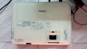 Máy chiếu epson eb1930 mới 94% giá rẻ