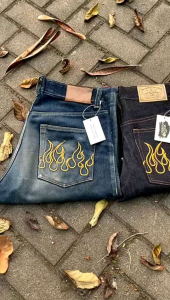 CELANA DENIM SALVADGE WEIRD BLUE BLACK INDIGO