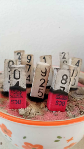 ธูปหลวงปู่ศิลา สีแดง 50 แท่ง  พร้อมรูป ธูปขอโชคหลวงปู่ศิลา เลข3หลัก ธูปเลข ธูปเสี่ยงโชค ธูปเสี่ยงดวง ธูปหวย ธูปขอหวย