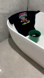 Kaos Katun Pria & Wanita: Kelebihan dan Rekomendasi