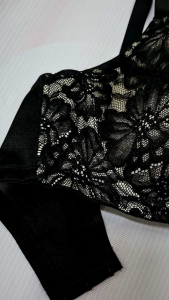 AVON DELILAH UNDERWIRE FULL CUP LACE BRA