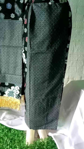 NEW MOTIF BATIK ROK+SELENDANG JADI/SIAP PAKAI BAHAN KATUN FURING RESLETING DAN KARET KANAN KIRI ROK SUDAH BENTUK SPAN BELAHAN DEPAN SELENDANG RAMBU. SIZE M-XXXL