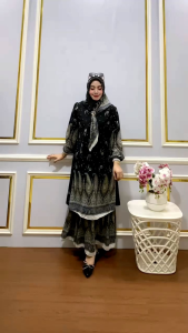 GAMIS MEWAH SET HIJAB SEGI EMPAT BAHAN SERUTY BABYDOLLBUSUI TERBARU