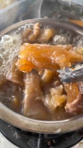 เอ็นแก้ววัวตุ๋น พร้อมอุ่นทาน น้ำหนักเนื้อ 250 กรัม - เปรียบเทียบแก้วหมอน 250 กรัม