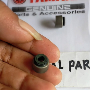 SIL SEAL KLEP YAMAHA SCORPIO 5BP YAMAHA DI JAMIN ORIGINAL (2PCS)