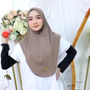 Hijab Instan: Pilihan Hijab Sport Non Pet & Krudung Hamidah Pinguin