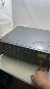 พัดลมทำงานเพาเวอร์มิกเซอร์ used MEP.  รุ่นFET-250เครื่องขยายเสียงสำหรับงานเสียงตามสายหรืองานกระจายเสียง ไม่ได้ทดลองแต่ เสียบไฟ พัดลมทำงานเอาไปเช็คเอง