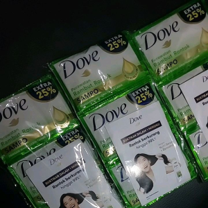 12PCS DOVE shampo HIJAU SACHET PERAWATAN RAMBUT RONTOK