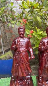 Tượng gỗ Trần Quốc Tuấn linh thiêng cao trấn trạch trừ tà hiệu quả nhất hiện nay gỗ cẩm có 3 kích thước