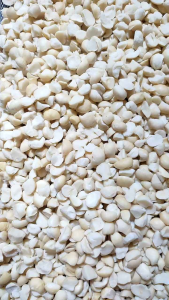 แมคคาเดเมียB2 ซีกเล็กขาวอบพร้อมทาน หอมมันกรุบกรอบ อร่อย