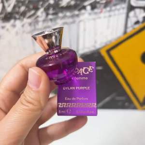 Nước hoa nữ  Pour Femme Dylan Purple 5ml (Tím)