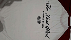 Kaos Atasan Wanita Sablon: Pilihan Modis & Nyaman\\n\\nKaos atasan wanita sablon adalah salah satu pilihan yang modis dan nyaman untuk dikenakan sehari-hari. Dalam artikel ini, kita akan membahas berbagai jenis kaos atasan wanita sablon, kelebihannya, serta cara memilih yang sesuai.\\n\\n Apa Itu Kaos Atasan Wanita Sablon?\\n\\nKaos atasan wanita sablon adalah jenis pakaian atasan yang terbuat dari kain kaos dan dicetak dengan teknik sablon. Sablon sendiri adalah proses mencetak desain pada bahan kaos menggunakan tinta khusus.\\n\\n Jenis-Jenis Kaos Atasan Wanita Sablon\\n\\nAda beberapa jenis kaos atasan wanita sablon yang populer, antara lain:\\n\\n- **Kaos Oblong Cewek**: Kaos oblong cewek adalah kaos atasan wanita sablon yang memiliki bentuk polos dan elegan.\\n- **Tshirt Wanita & Cewek**: Tshirt wanita dan cewek adalah kaos atasan wanita sablon yang memiliki desain lebih modis dan casual.\\n- **Kaos Raglan Wanita Lengan 3/4**: Kaos raglan wanita lengan 3/4 adalah kaos atasan wanita sablon dengan lengan panjang 3/4 yang nyaman dikenakan.\\n\\n Kelebihan Kaos Atasan Wanita Sablon\\n\\nKaos atasan wanita sablon memiliki beberapa kelebihan, antara lain:\\n\\n- **Nyaman**: Terbuat dari bahan kaos yang ringan dan lembut, sehingga nyaman dikenakan sepanjang hari.\\n- **Modis**: Dapat dicetak dengan berbagai desain dan motif, sehingga dapat menyesuaikan dengan gaya dan kebutuhan masing-masing.\\n- **Praktis**: Mudah dicuci dan mudah disimpan, sehingga praktis untuk dikenakan sehari-hari.\\n\\n Kaos Oblong Cewek: Pilihan Elegan\\n\\nKaos oblong cewek adalah salah satu jenis kaos atasan wanita sablon yang populer karena bentuknya yang polos dan elegan. Kaos oblong cewek biasanya terbuat dari bahan kaos yang ringan dan lembut, sehingga nyaman dikenakan sepanjang hari.\\n\\n Keunggulan Kaos Oblong Cewek\\n\\nKaos oblong cewek memiliki beberapa keunggulan, antara lain:\\n\\n- **Elegan**: Bentuknya yang polos membuat kaos oblong cewek terlihat elegan dan cocok dikenakan untuk acara formal maupun informal.\\n- **Nyaman**: Terbuat dari bahan kaos yang ringan dan lembut, sehingga nyaman dikenakan sepanjang hari.\\n- **Praktis**: Mudah dicuci dan mudah disimpan, sehingga praktis untuk dikenakan sehari-hari.\\n\\n Cara Memilih Kaos Oblong Cewek yang Sesuai\\n\\nBerikut adalah beberapa tips untuk memilih kaos oblong cewek yang sesuai:\\n\\n- **Pilih ukuran yang tepat**: Pastikan kaos oblong cewek yang dipilih sesuai dengan ukuran tubuh Anda, agar nyaman dikenakan.\\n- **Perhatikan bahan**: Pilih kaos oblong cewek yang terbuat dari bahan kaos yang ringan dan lembut, agar nyaman dikenakan sepanjang hari.\\n- **Perhatikan warna**: Pilih kaos oblong cewek dengan warna yang sesuai dengan gaya dan kebutuhan Anda.\\n\\n Tshirt Wanita & Cewek: Tampil Modis dengan Tshirt\\n\\nTshirt wanita dan cewek adalah jenis kaos atasan wanita sablon yang memiliki desain lebih modis dan casual. Tshirt wanita dan cewek biasanya terbuat dari bahan kaos yang ringan dan lembut, sehingga nyaman dikenakan sepanjang hari.\\n\\n Kelebihan Tshirt Wanita & Cewek\\n\\nTshirt wanita dan cewek memiliki beberapa kelebihan, antara lain:\\n\\n- **Modis**: Dapat dicetak dengan berbagai desain dan motif, sehingga dapat menyesuaikan dengan gaya dan kebutuhan masing-masing.\\n- **Nyaman**: Terbuat dari bahan kaos yang ringan dan lembut, sehingga nyaman dikenakan sepanjang hari.\\n- **Praktis**: Mudah dicuci dan mudah disimpan, sehingga praktis untuk dikenakan sehari-hari.\\n\\n Cara Memadukan Tshirt Wanita & Cewek dengan Pakaian Lainnya\\n\\nBerikut adalah beberapa tips untuk memadukan tshirt wanita dan cewek dengan pakaian lainnya:\\n\\n- **Pilih celana atau rok yang sesuai**: Pilih celana atau rok yang sesuai dengan desain dan motif tshirt wanita dan cewek yang dipilih, agar terlihat modis.\\n- **Tambahkan aksesori**: Tambahkan aksesori seperti anting, gelang, atau kalung, agar tampilan lebih modis.\\n- **Perhatikan warna**: Perhatikan warna tshirt wanita dan cewek yang dipilih, agar sesuai dengan warna pakaian lainnya.\\n\\n Kaos Raglan Wanita Lengan 3/4: Pilihan Nyaman & Modis\\n\\nKaos raglan wanita lengan 3/4 adalah jenis kaos atasan wanita sablon dengan lengan panjang 3/4 yang nyaman dikenakan. Kaos raglan wanita lengan 3/4 biasanya terbuat dari bahan kaos yang ringan dan lembut, sehingga nyaman dikenakan sepanjang hari.\\n\\n Keunggulan Kaos Raglan Wanita Lengan 3/4\\n\\nKaos raglan wanita lengan 3/4 memiliki beberapa keunggulan, antara lain:\\n\\n- **Nyaman**: Lengan panjang 3/4 membuat kaos raglan wanita lengan 3/4 nyaman dikenakan, terutama saat cuaca dingin atau berangin.\\n- **Modis**: Dapat dicetak dengan berbagai desain dan motif, sehingga dapat menyesuaikan dengan gaya dan kebutuhan masing-masing.\\n- **Praktis**: Mudah dicuci dan mudah disimpan, sehingga praktis untuk dikenakan sehari-hari.\\n\\n Cara Memilih Kaos Raglan Wanita Lengan 3/4 yang Sesuai\\n\\nBerikut adalah beberapa tips untuk memilih kaos raglan wanita lengan 3/4 yang sesuai:\\n\\n- **Pilih ukuran yang tepat**: Pastikan kaos raglan wanita lengan 3/4 yang dipilih sesuai dengan ukuran tubuh Anda, agar nyaman dikenakan.\\n- **Perhatikan bahan**: Pilih kaos raglan wanita lengan 3/4 yang terbuat dari bahan kaos yang ringan dan lembut, agar nyaman dikenakan sepanjang hari.\\n- **Perhatikan warna**: Pilih kaos raglan wanita lengan 3/4 dengan warna yang sesuai dengan gaya dan kebutuhan Anda.\\n\\n Tips & Trik Memilih Kaos Atasan Wanita Sablon\\n\\nBerikut adalah beberapa tips dan trik untuk memilih kaos atasan wanita sablon yang sesuai:\\n\\n- **Pilih ukuran yang tepat**: Pastikan kaos atasan wanita sablon yang dipilih sesuai dengan ukuran tubuh Anda, agar nyaman dikenakan.\\n- **Perhatikan bahan**: Pilih kaos atasan wanita sablon yang terbuat dari bahan kaos yang ringan dan lembut, agar nyaman dikenakan sepanjang hari.\\n- **Perhatikan warna**: Pilih kaos atasan wanita sablon dengan warna yang sesuai dengan gaya dan kebutuhan Anda.\\n- **Cermati motif**: Pilih kaos atasan wanita sablon dengan motif yang sesuai dengan gaya dan kebutuhan Anda.\\n\\nDengan memperhatikan beberapa tips dan trik di atas, Anda dapat memilih kaos atasan wanita sablon yang sesuai dengan gaya dan kebutuhan Anda. Selamat mencoba!\"