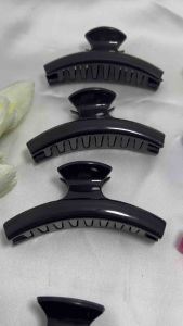 Jepit rambut letter T kotak marsela isi 12pcs M-131