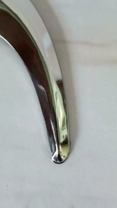 Emblem Logo Mobil Hino Dutro Chrome