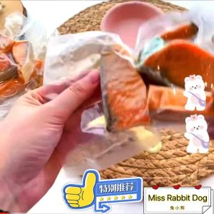 Freeze-dried Pet Food Salmon Meat Pet Cat&Pet Dog Wet Dry Supplement/Pet Cat Treats&Dog Treats/Makanan Kuching宠物高端冻干三文鱼块狗狗猫咪仓鼠伴粮主食