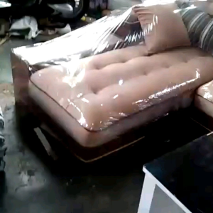 Sofa Minimalis Ruang Tamu Type L Satu Set Meja dan 4 Kursi Kecil