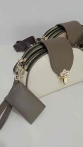 JOBEYE - KERANG KUNCI TIGA RUANG TAS SELEMPANG WANITA