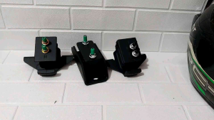 1 Set Engine Mounting Depan Belakang Isuzu Panther 2.5 2500cc
