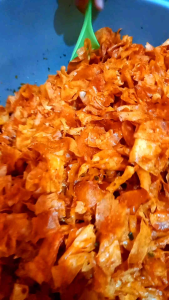 KRIPIK SINGKONG KRIWIL PEDAS DAUN JERUK