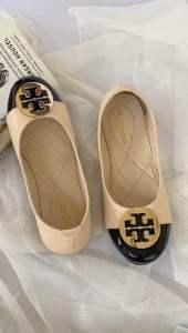 Flatshoes Gratica Terbaru: Sepatu Kerja Wanita & Ujung Bulat
