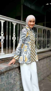 Atasan Wanita Modern Blouse Batik Kerja Lengan Panjang Resleting Depan Katun