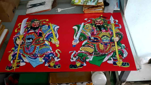 Tranh thần cửa miếng dán decal thần giữ cửa chất liệu nhựa chống thấm nước bền màu nhiều kích thước