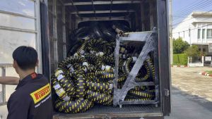 ยาง 130/70-13 PIRELLI ANGEL SCOOTER TriCity Nmax PCX160 ADV160 ตรงที่ 1