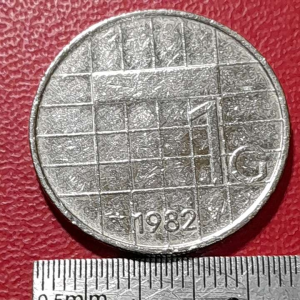 Koin Nederland Kuno Jadul Beatrix 1 Gulden Tahun 1982 BEKAS