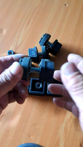 chân tăng cao su bulong M10 x 3 cm + chụp vuông 3 cm x 3 cm (combo 4 bộ )chân bàn chân ghế chân bàn máy may chân bàn làm việc trên bàn học sinh bàn học tập và các loại bàn ghế khác