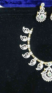 AD white stone manga necklace set