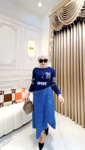 Desain Dress Modern: Pakaian Sporty Midi untuk Aktivitas Outdoor