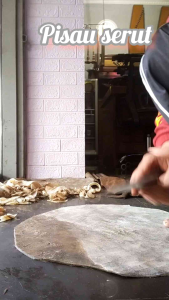 PISAU SERUT BUAT NIPISI KULIT KENDANG