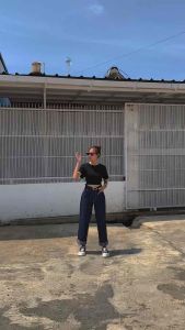 Celana Panjang Jeans Wanita High Rose Straight
