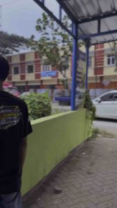 KAOS DISTRO ANTI LIBUR 2025: Cotton Combed 24S & Daya Serap Keringat Tinggi