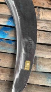 Pisau Panen Tebu Baja: Solusi Petani Profesional