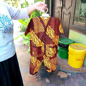 Piyama Anak Batik Jogja: Setelan Baju Tidur Laki-Laki & Perempuan