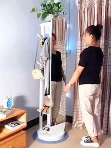 Gương thông minh di động soi toàn thân thân gỗ xoay 360 độ kèm kệ móc treo đồ – Nội thất Khả Vy