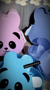 Tempat Makan Sekat Karakter