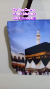 Single Totebag Zipper Canvas Matte Bag Print Makkah Madinah Gift Muslim