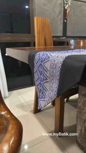 Exclusive Songket Table Runner! Best for Wedding gift & celebration! Ready stock! Direct from factory! 100% local Made in KL. Customisation service in all type of Songket Products is available!
