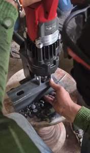 เครื่องเจาะรูเหล็กไร้สาย ใช้กับแบต Milwaukee M18 เป็นงาน DIY