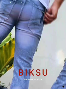 Celana Jeans Sobek Emblem Pria Terlaris
